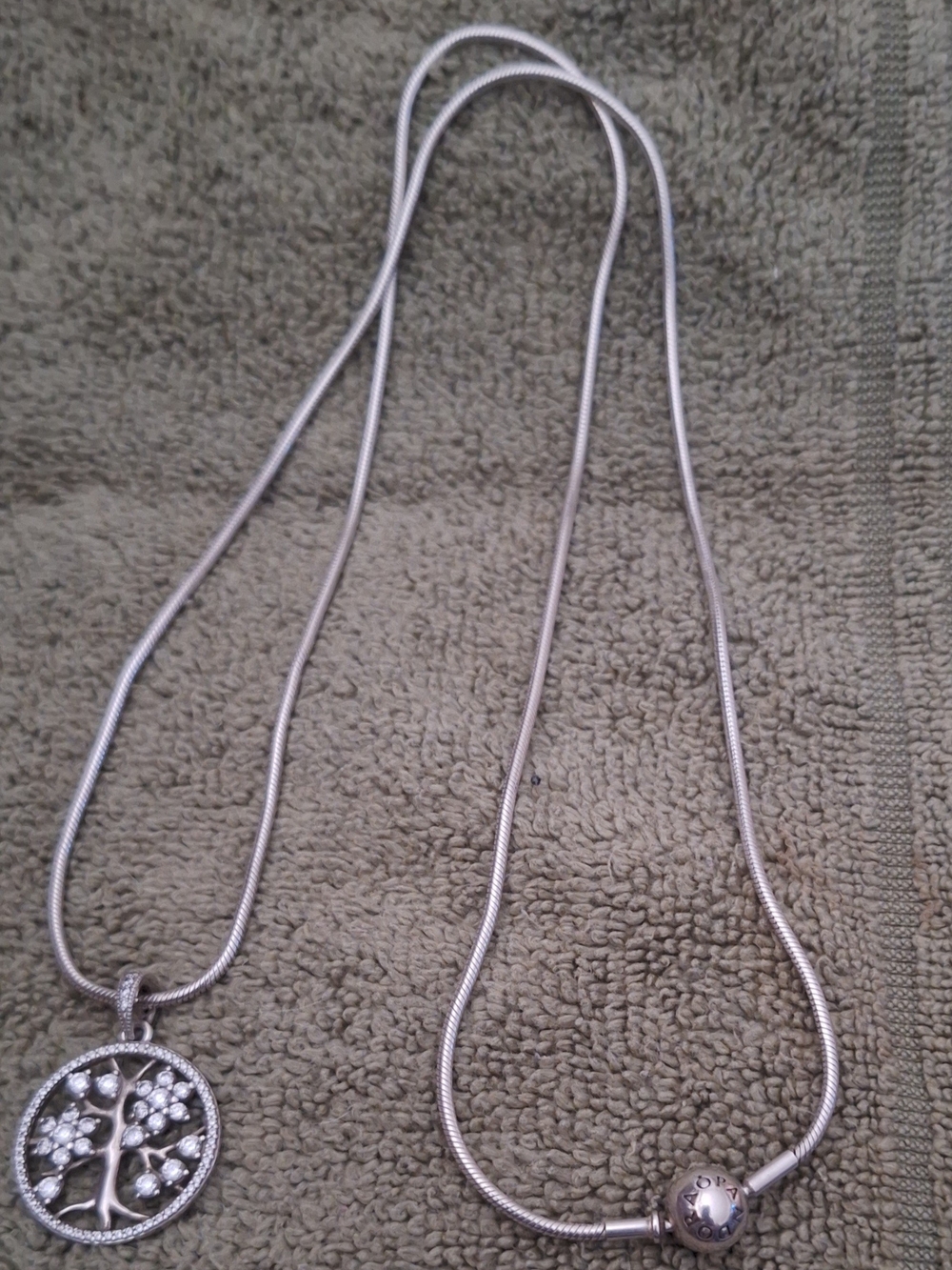 Pandora Silver Tree of Life Pendant Necklace with Clear Stones